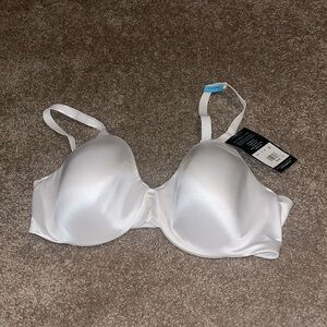 Bali Your Perfect T-Shirt Bra - White - 40C - NWT. JJ
